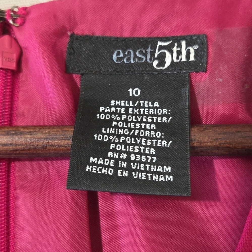 The East 5th EUC Women's Size 10 Fuchsia Sheath Dress Fully Lined - Picture 5 of 9